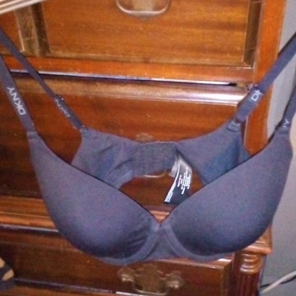 DKNY black bra 36dd